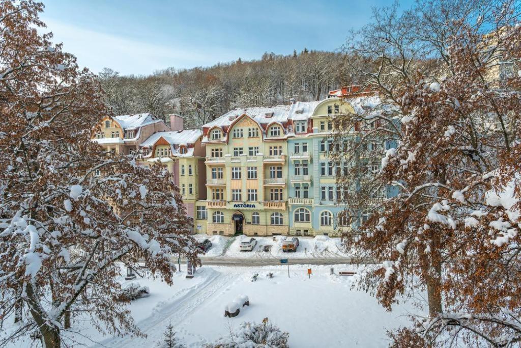 Hotel Astoria Jáchymov Exterior foto