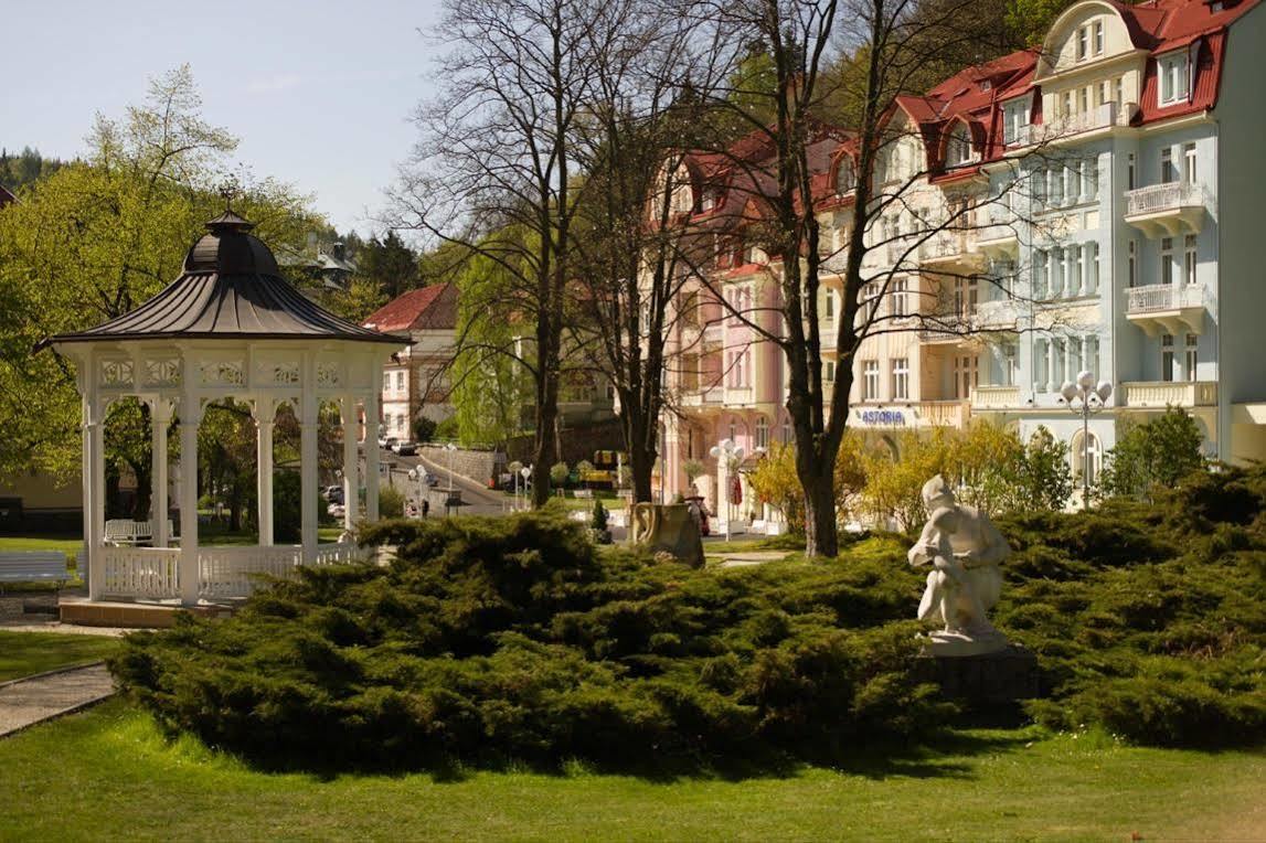 Hotel Astoria Jáchymov Exterior foto
